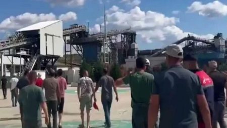 Aksiyondaki maden çalışanları ve sendika yöneticilerine silahlı taarruz teşebbüsü savı